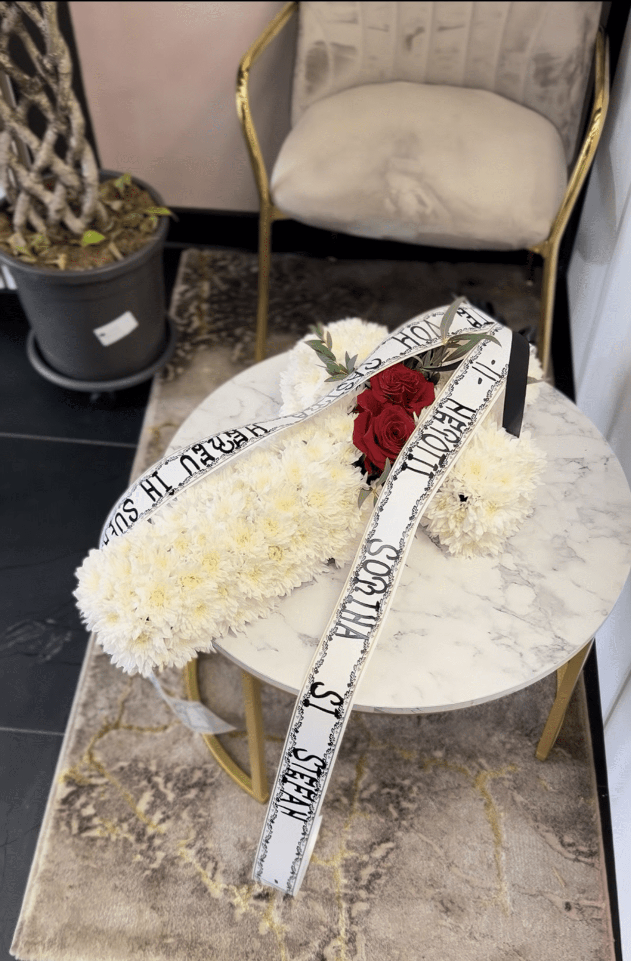 aranjament florar funerar ploiesti aranjament florar funerar ploiesti